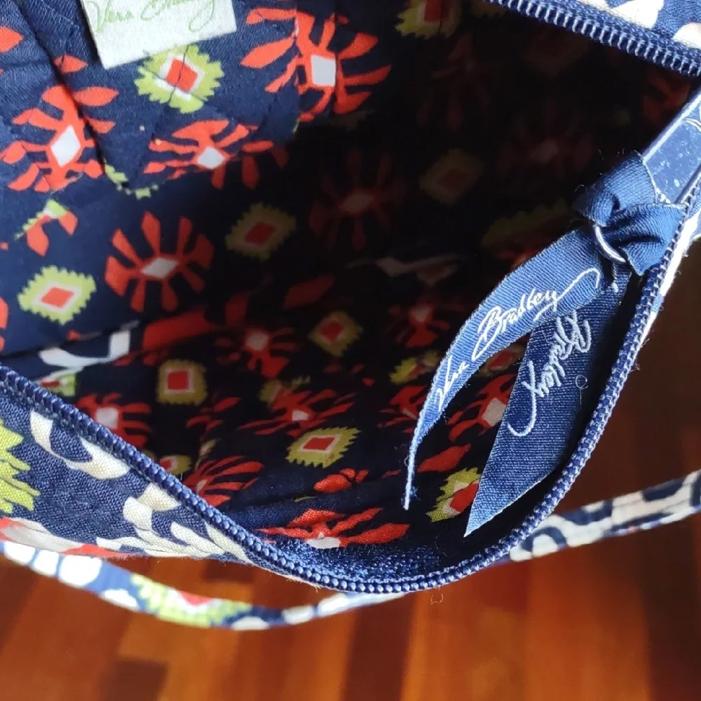 Vera Bradley Blue and Red Patterned Small Shoulder Bag With Coin Pouch - Picture 9 of 11